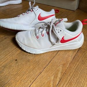 Nike volleyball shoes size 8
